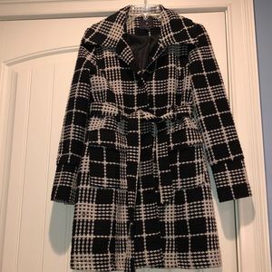 Chalk plaid-striped peacoat in excellent shape!